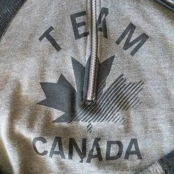 Nike Team Canada Hoodie - Picture 2 of 8
